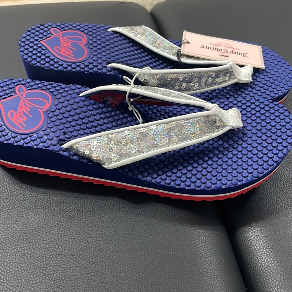 NWT Juicy Summer Sandals Medium
